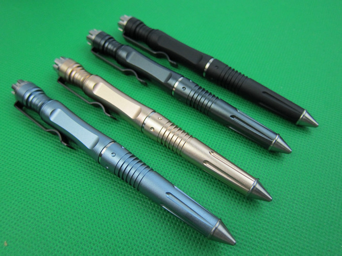 4-Color defense pen ( sky blue)  UDTEK01946